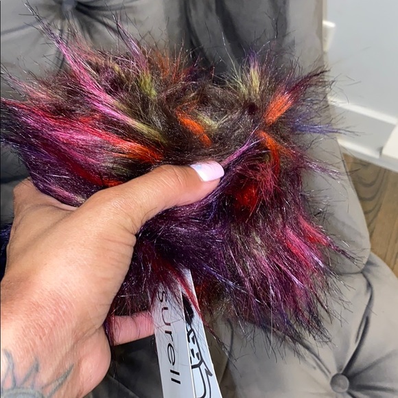 Faux Fur Earmuffs ✨ - Picture 4 of 4